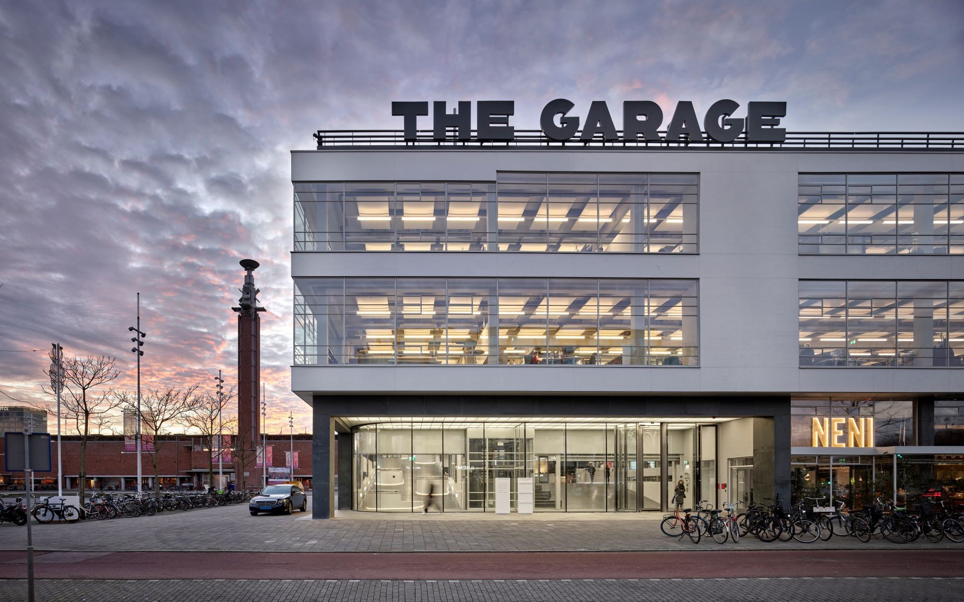 The Garage - Hoofdfoto