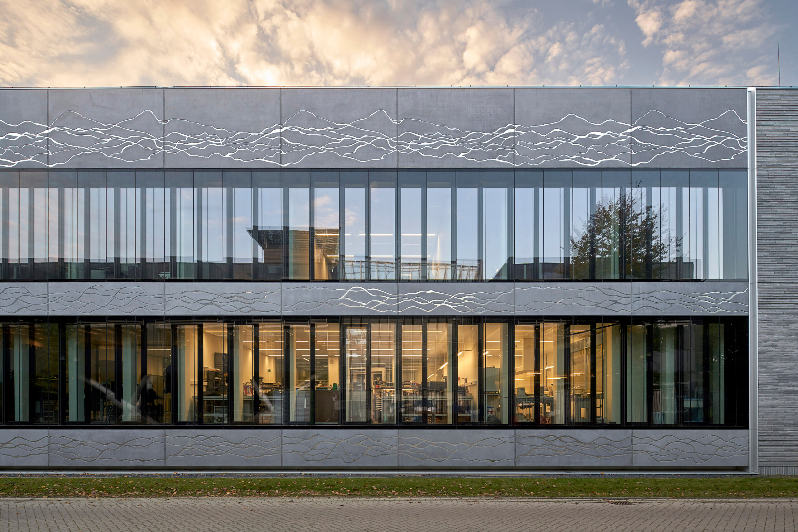 Earth Simulation Laboratory - Hoofdfoto